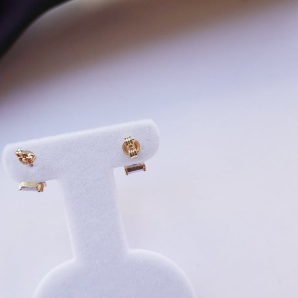 14k YELLOW GOLD HOOP RAINBOW TOPAZ CRYSTAL GEMSTONE HUGGIE EARRINGS - Picture 2 of 2